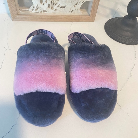 UGG | NWOT Fluff Yeah Ombre Slide Slippers – Kids Size 6 - Picture 2 of 11